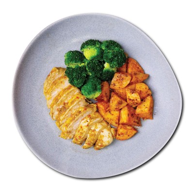 Peri Peri Chicken Breast with Roasted Potatoes and Broccoli - LARGE (425g)